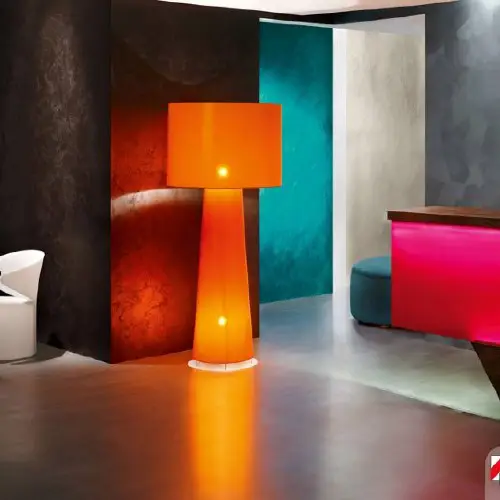 Bunte Wände hinter orangener Lampe - Maler Biesalski in Herne
